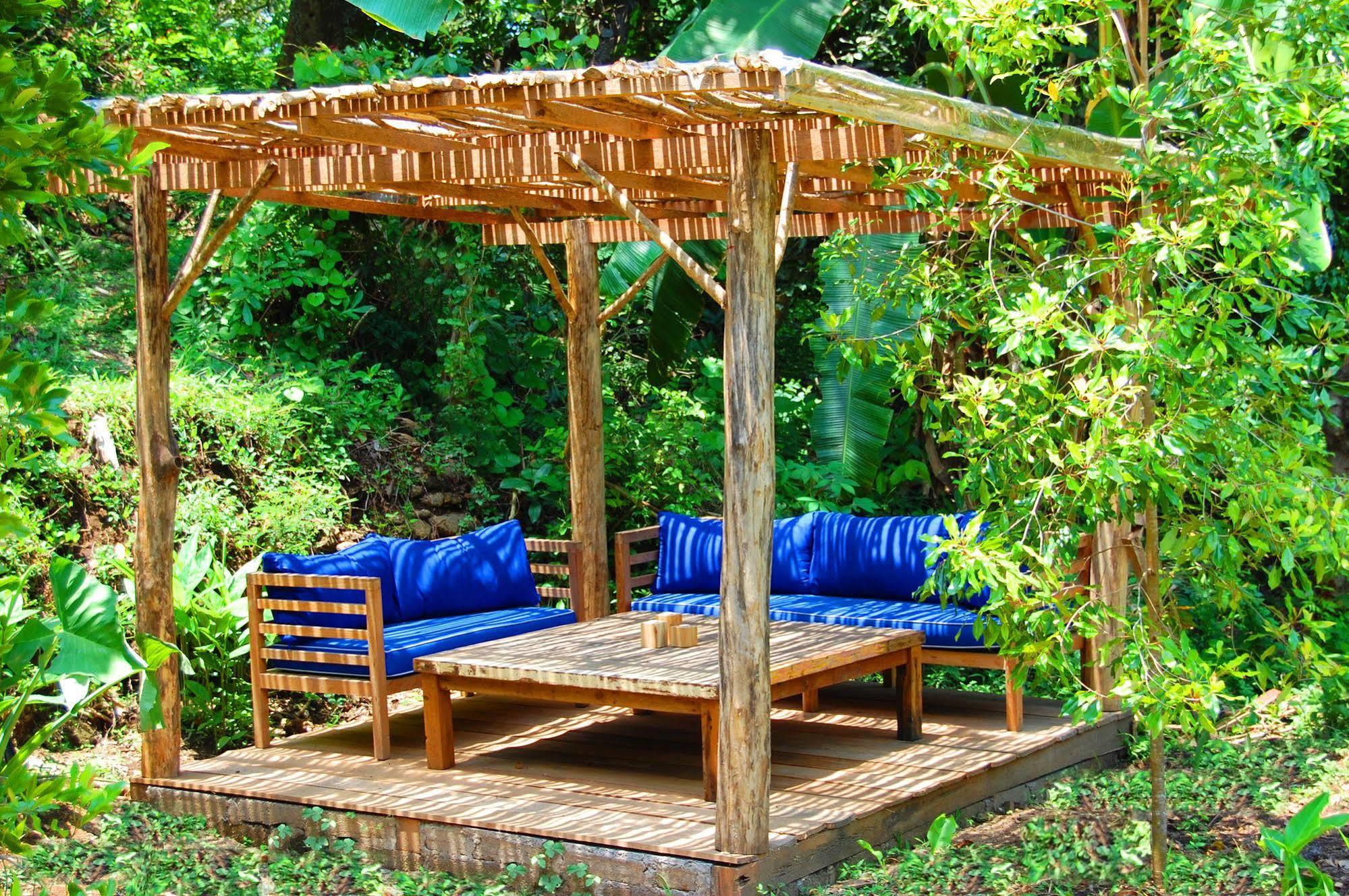 Indo Rumah Zengarden Buleleng Exterior foto