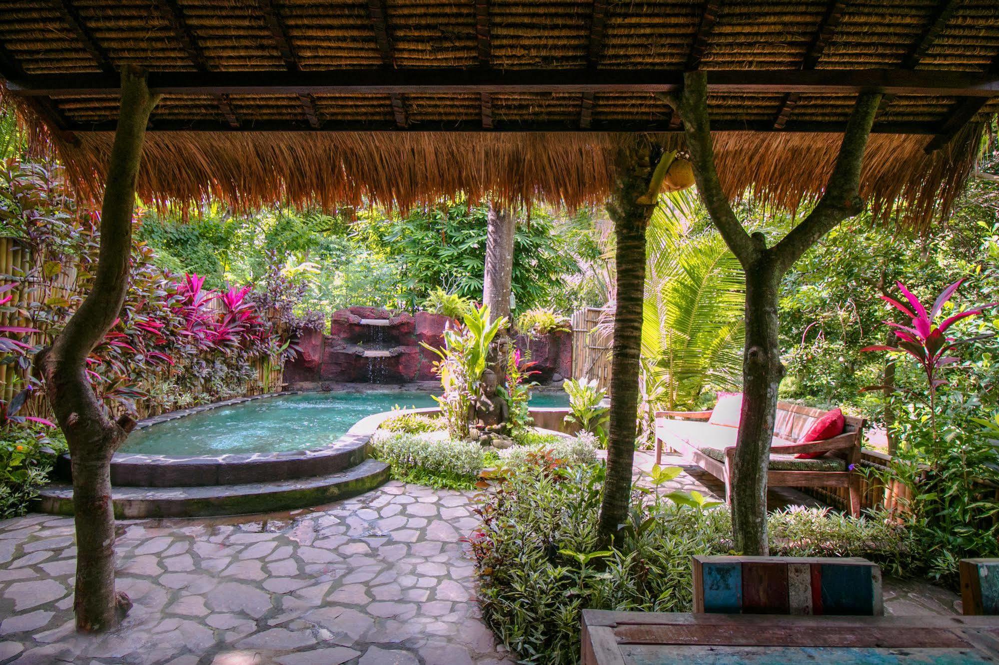 Indo Rumah Zengarden Buleleng Exterior foto